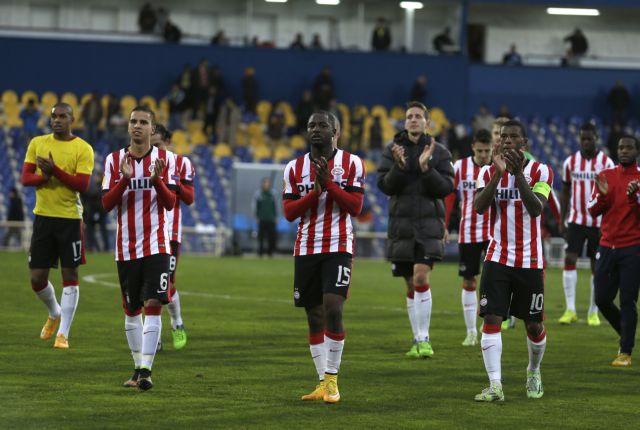 «Στεγνή» πρόκριση στο Εστορίλ… 24 ώρες μετά για την Αϊντχόφεν